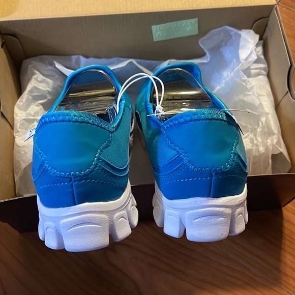 Sport by Skechers ~ Size 20 - Picture 8 of 12